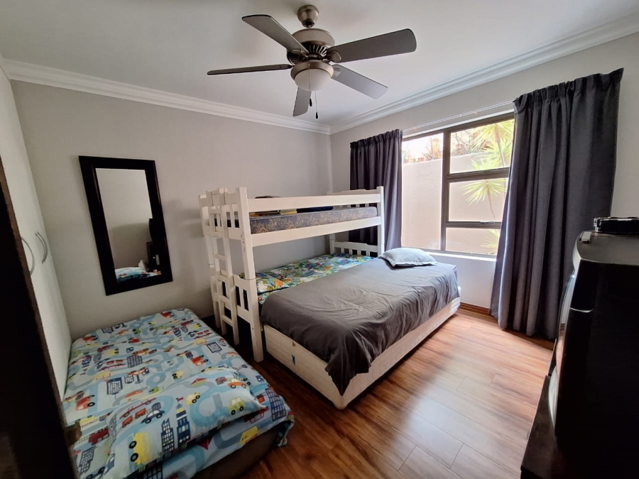 5 Bedroom Property for Sale in Caribbean Beach Club North West